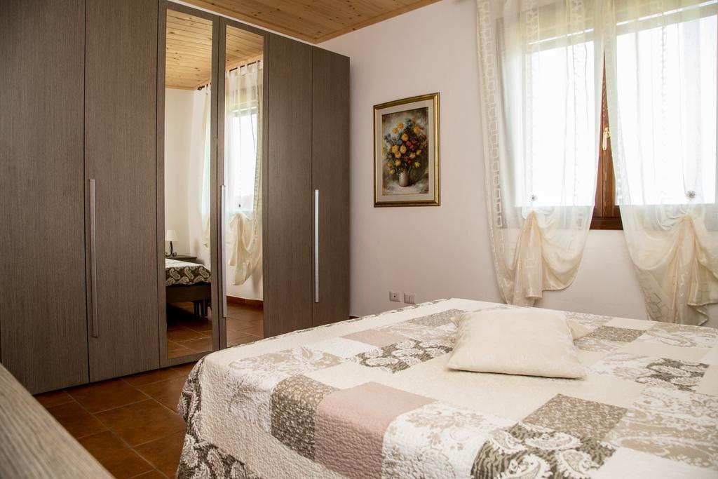 Rosanna House In Bombarde Beach Alghero Exterior photo